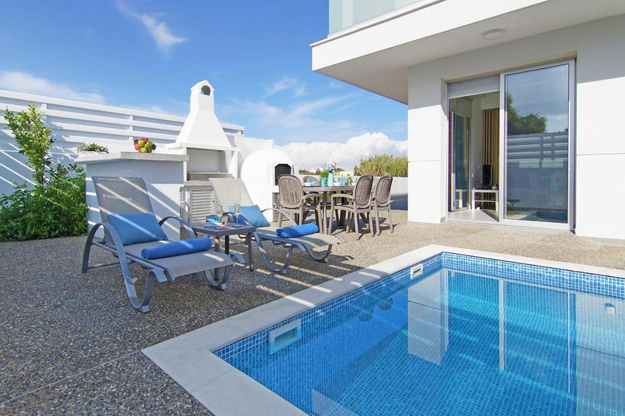 Villa Thea Athena Protaras Exteriör bild