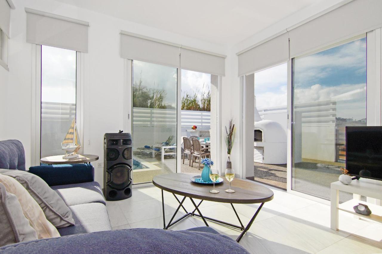 Villa Thea Athena Protaras Exteriör bild